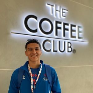 Meet your Posher, Luis g.